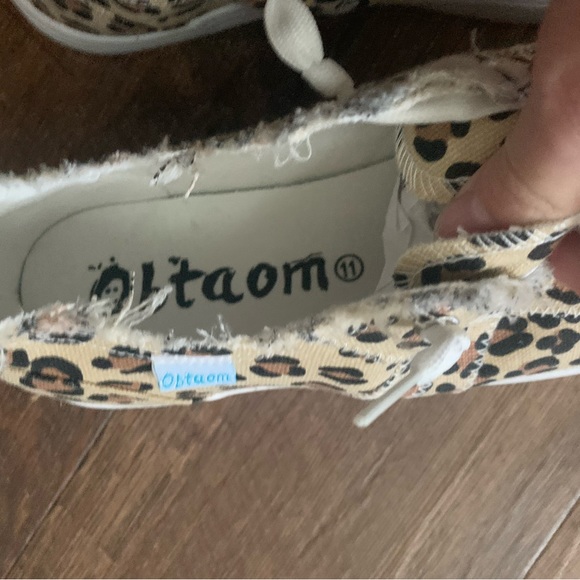 Obtaom leopard print tennis shoes casual blow fish similar size 11 - Picture 4 of 5